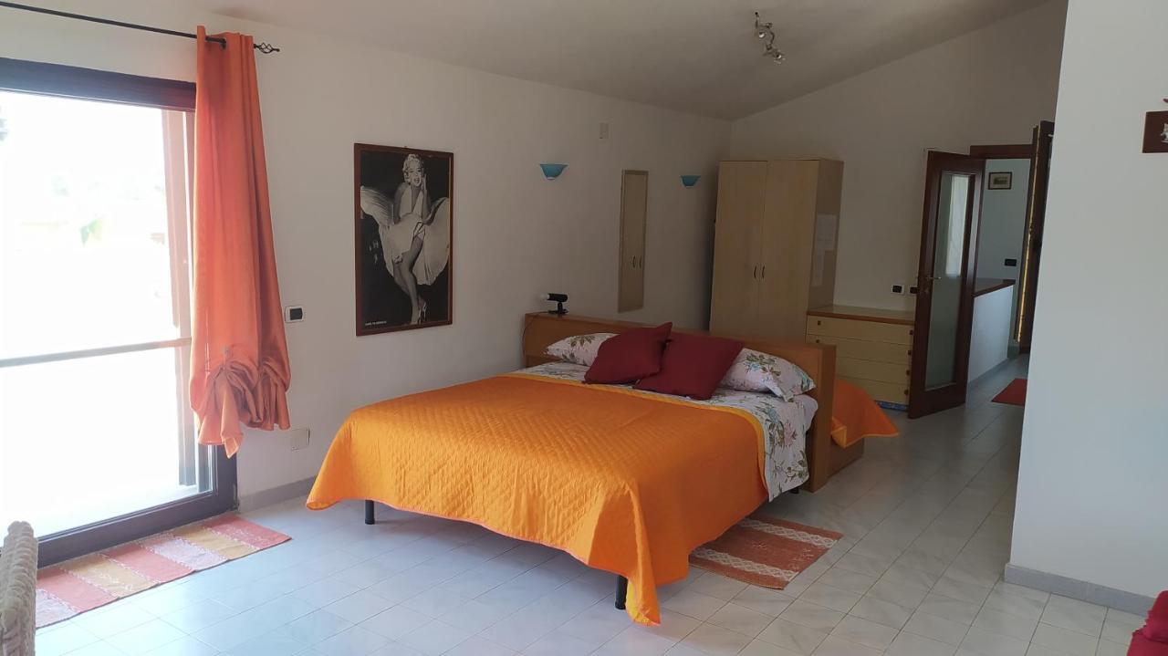 Ferienwohnung Kicaangi Capoterra Exterior foto
